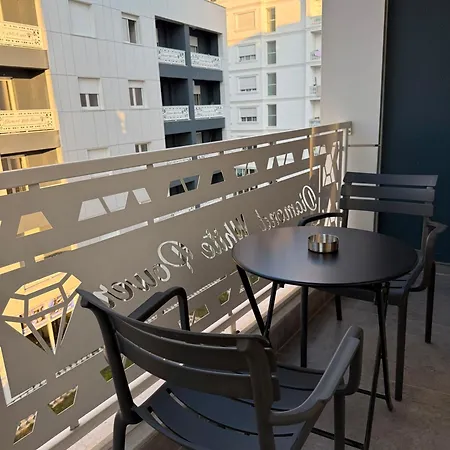 Aura Appartement *